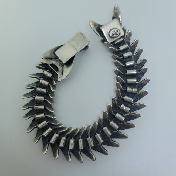 Silpada Silver Chevron Bracelet - Picture 2 of 3